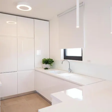 Cozy In Okrug Gornji With Sauna بيت للعطل تروغير