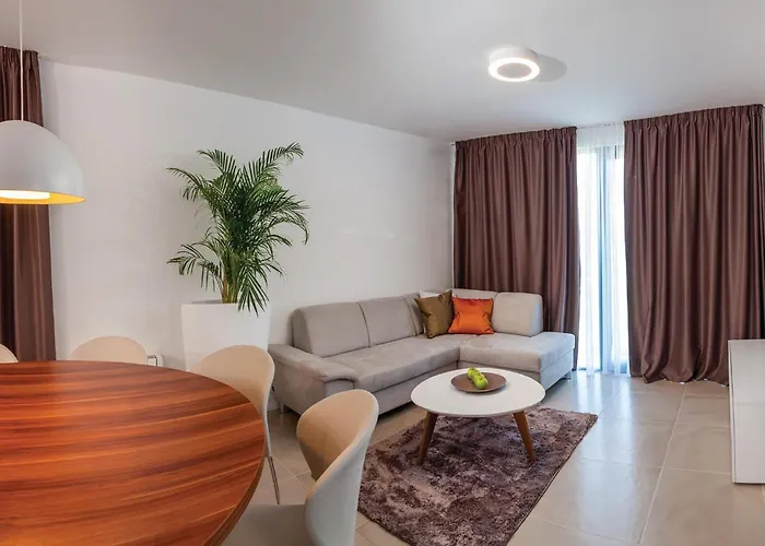 Cozy In Okrug Gornji With Sauna Trogir