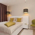 Luxurious Home In Okrug Gornji With Sauna *