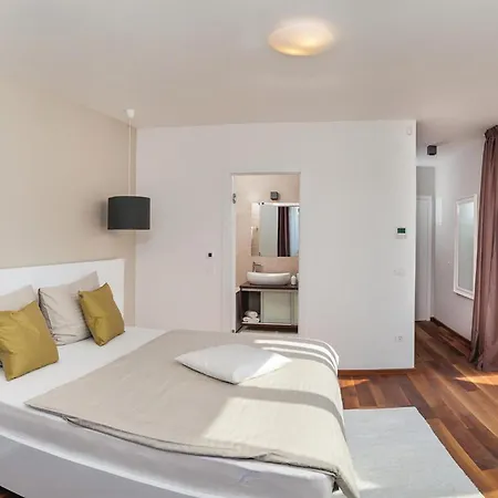 Holiday home Luxurious Home In Okrug Gornji With Sauna Trogir