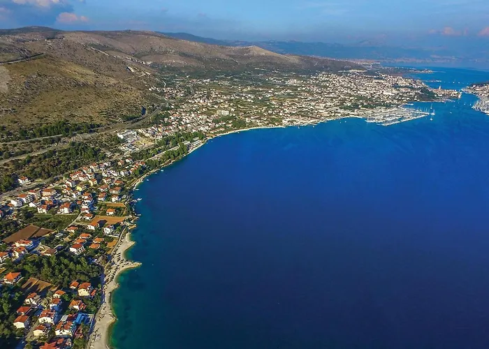 Cozy In Okrug Gornji With Sauna