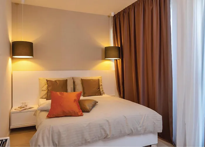 Cozy In Okrug Gornji With Sauna Hébergement de vacances *